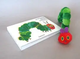 Pequeña Oruga Glotona Mini con Peluche